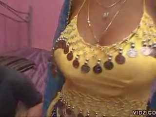 Ayu india streetwalker gives herself to a kandang jaran
