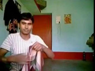 Indiai fiatal dezső szerelmesek padló fucking- (desiscandals.net)