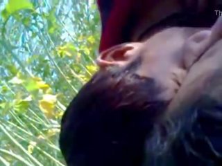 Village Sarpanch wife fucked Outdoor in khet young Labour fellow